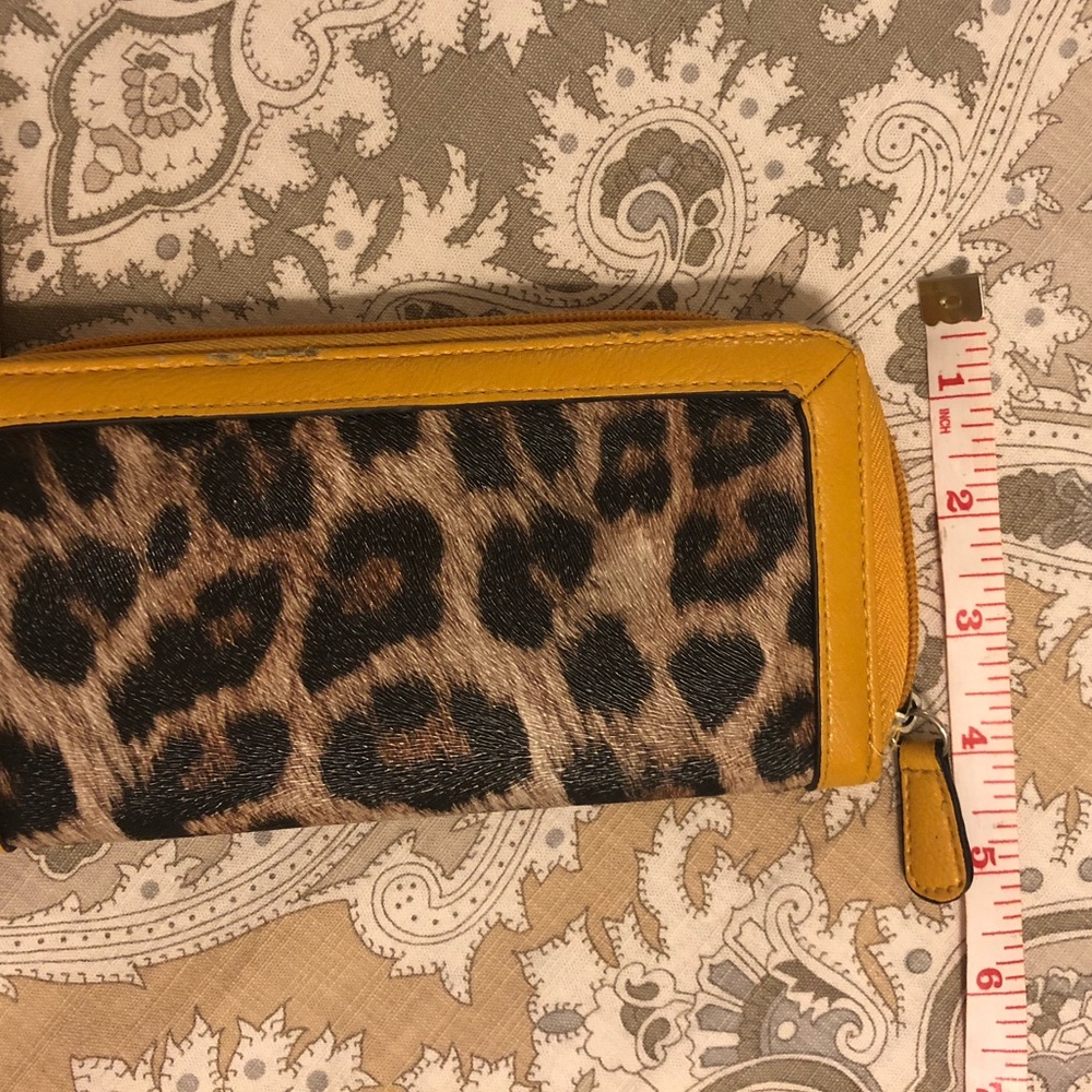 Two Wallets - image 5